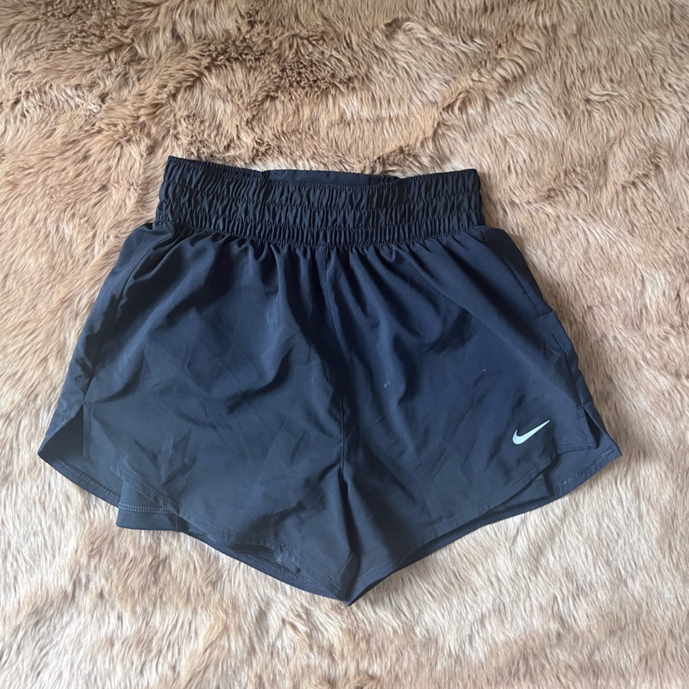 Nike active shorts size XS